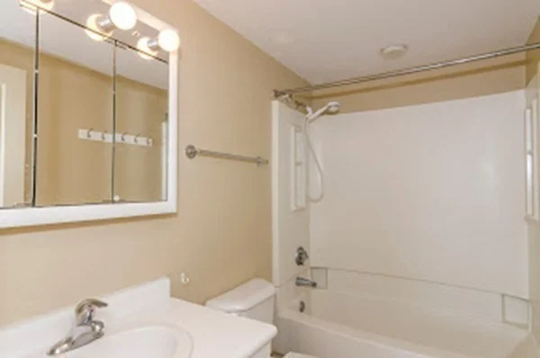 10 Museum Way, East Cambridge