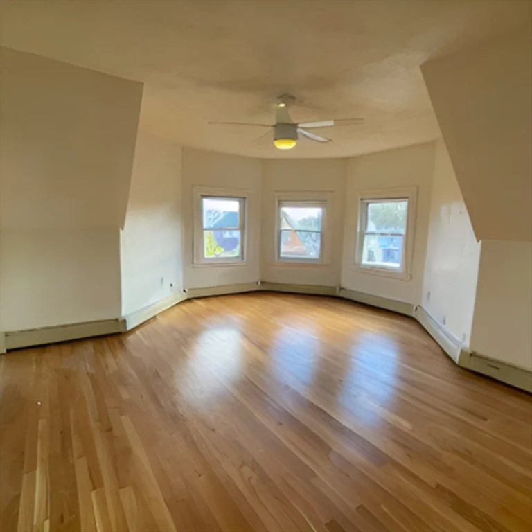 92 Thurston St, Winter Hill