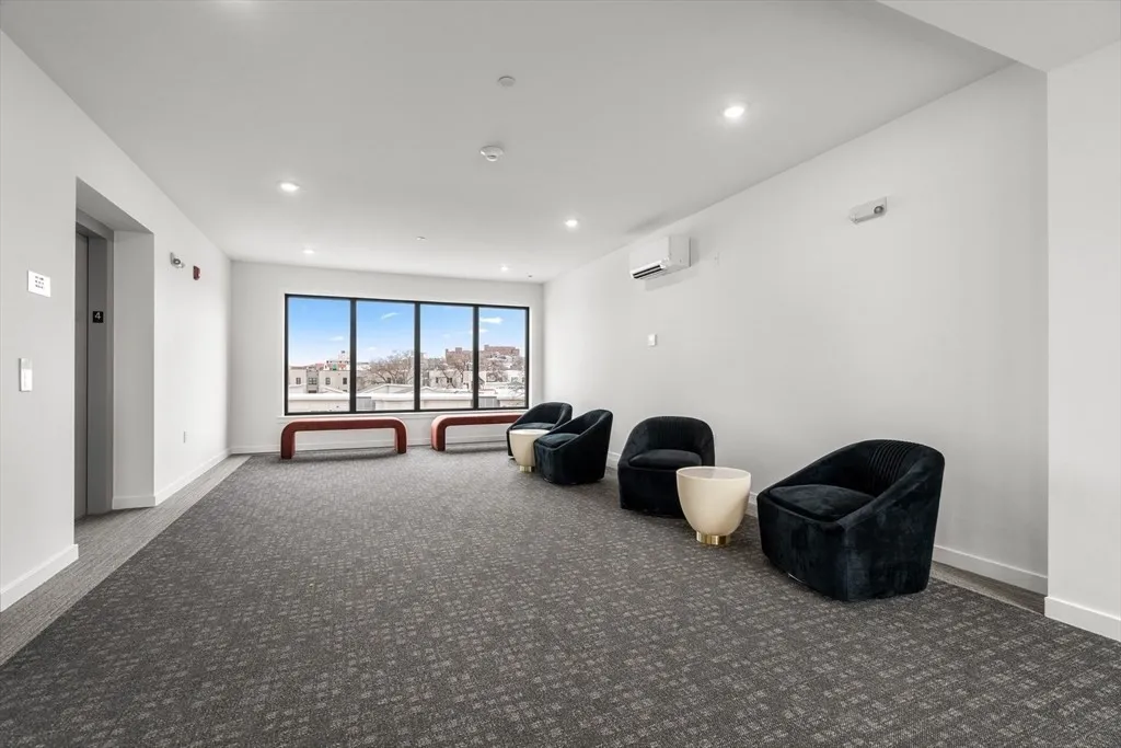 267 Old Colony Ave, South Boston