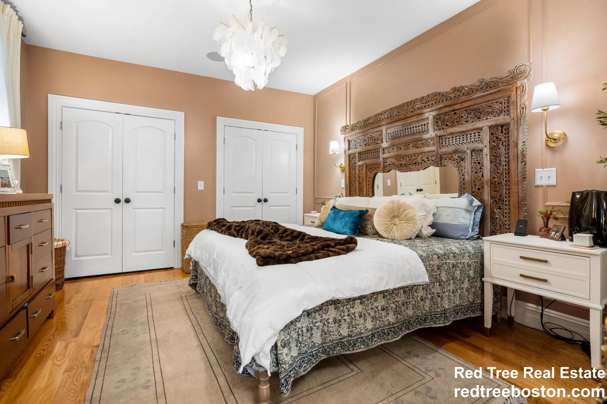 687 East 6th St, South Boston