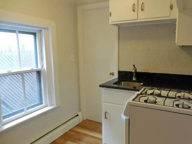 10 Smith Ave, Ward Two