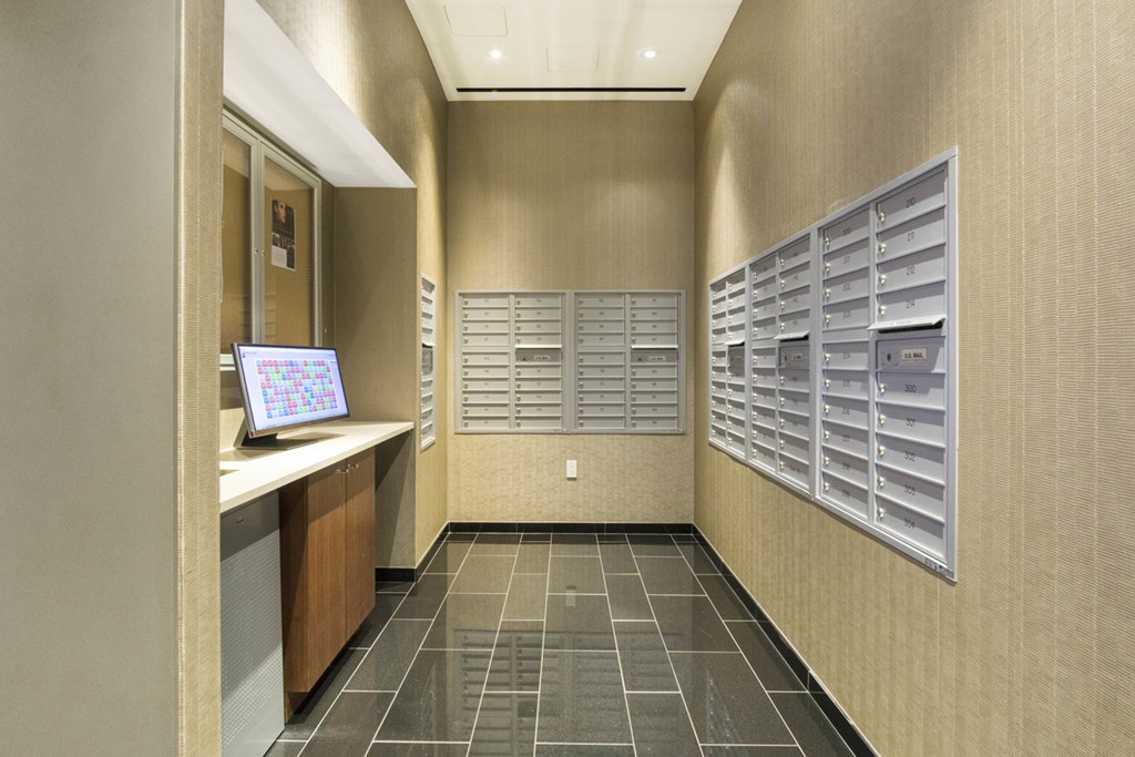 580 Washington St, Midtown