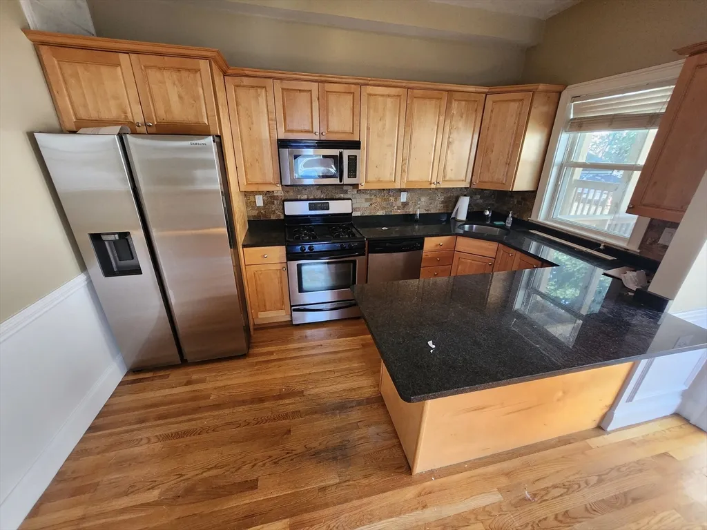 132 West 8th St, South Boston