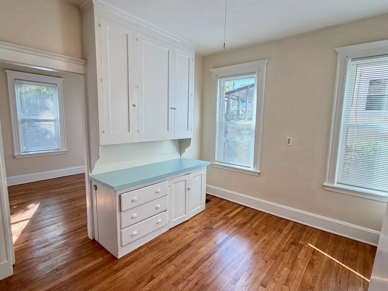 42 Long Ave, Brighton