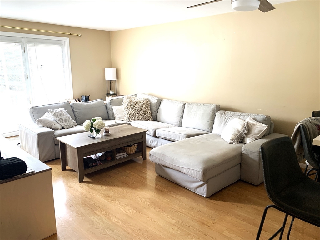 213 West 6th St, South Boston