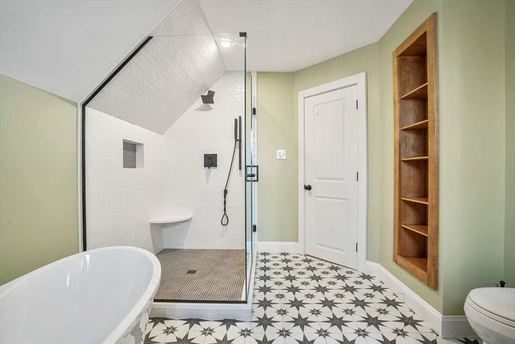 16 Gordon St, Malden