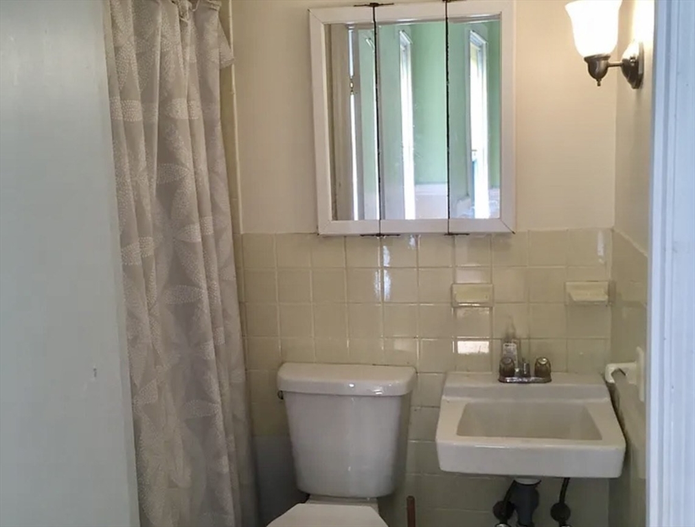 59 Monument Ave, Charlestown