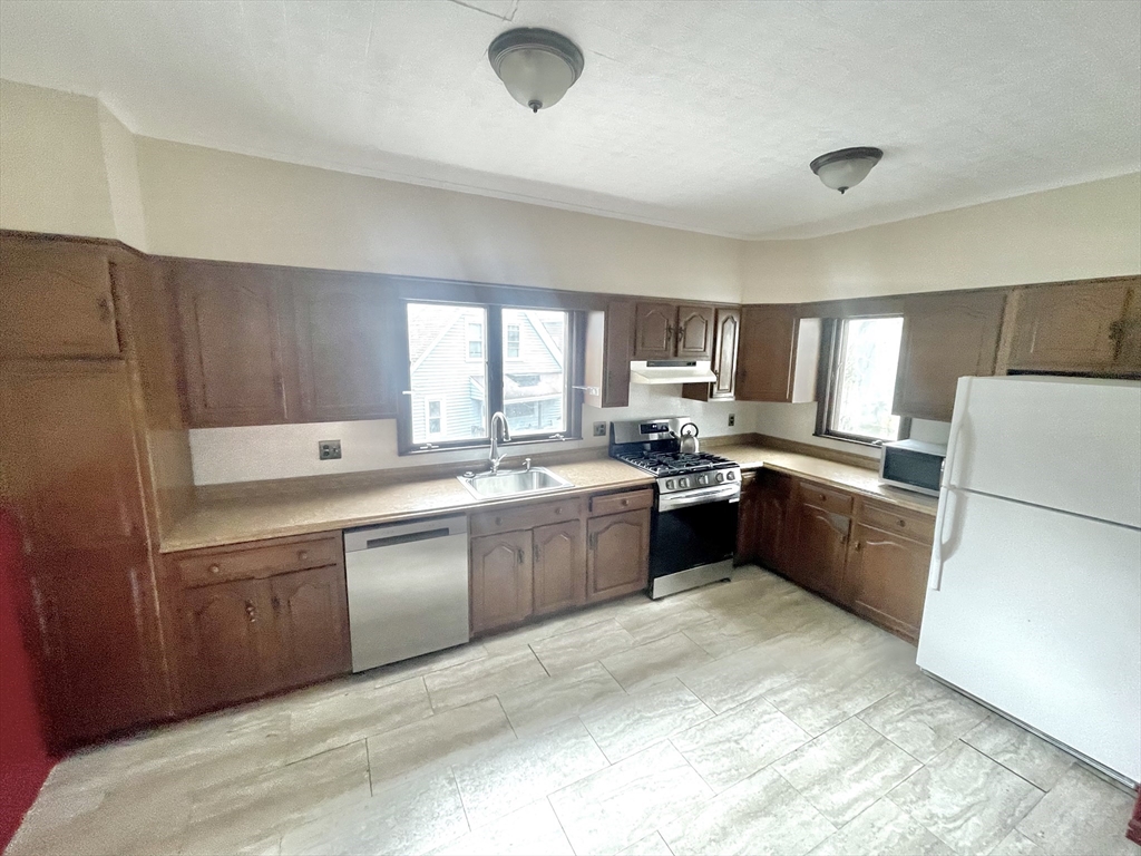 8 Hunnewell St, Brighton