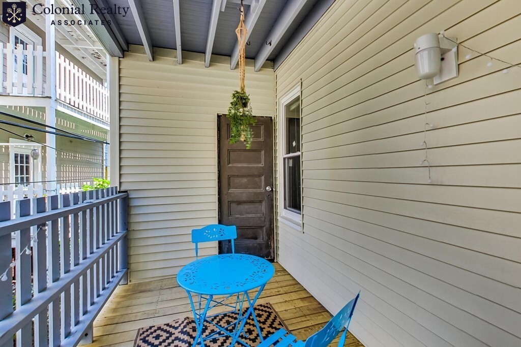 49 Hillside St, Mission Hill