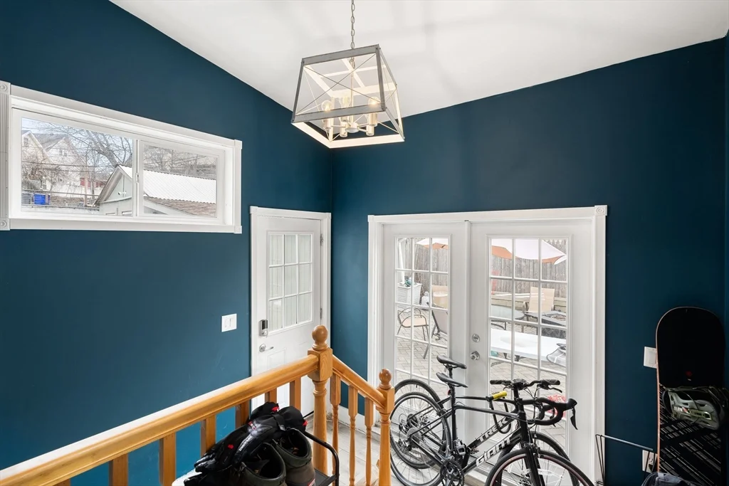 12 Pomeroy St, Allston