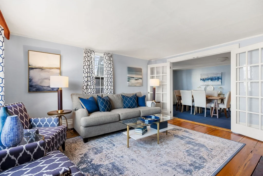 452 Main St, Amesbury