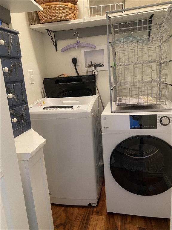 31 Hampton Cir, Hampton Hill