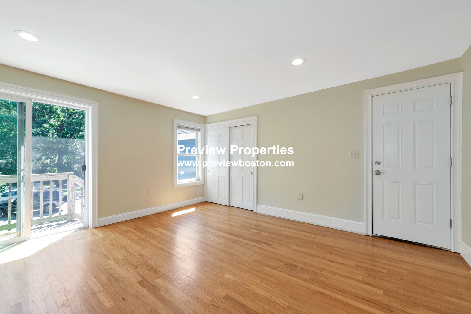 4 School St, Roxbury