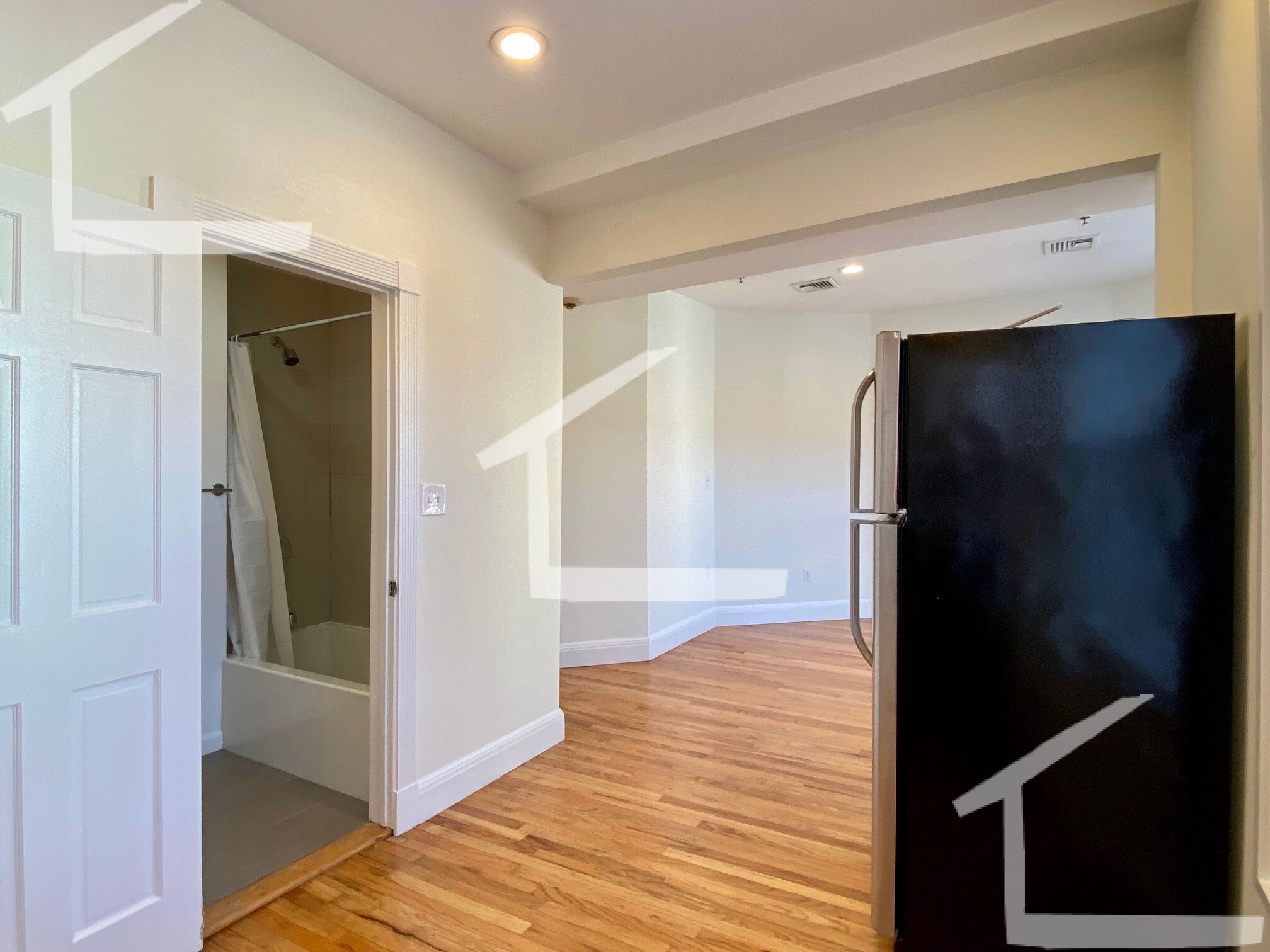 10 Brainerd Rd, Allston