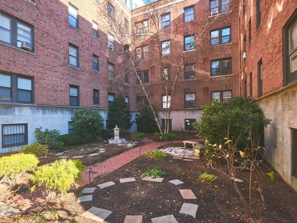 82 Jersey St, Fenway