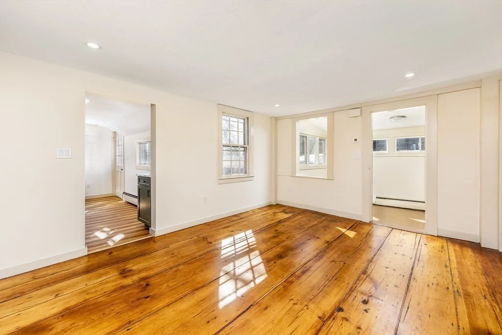 108 Washington St, Old Town