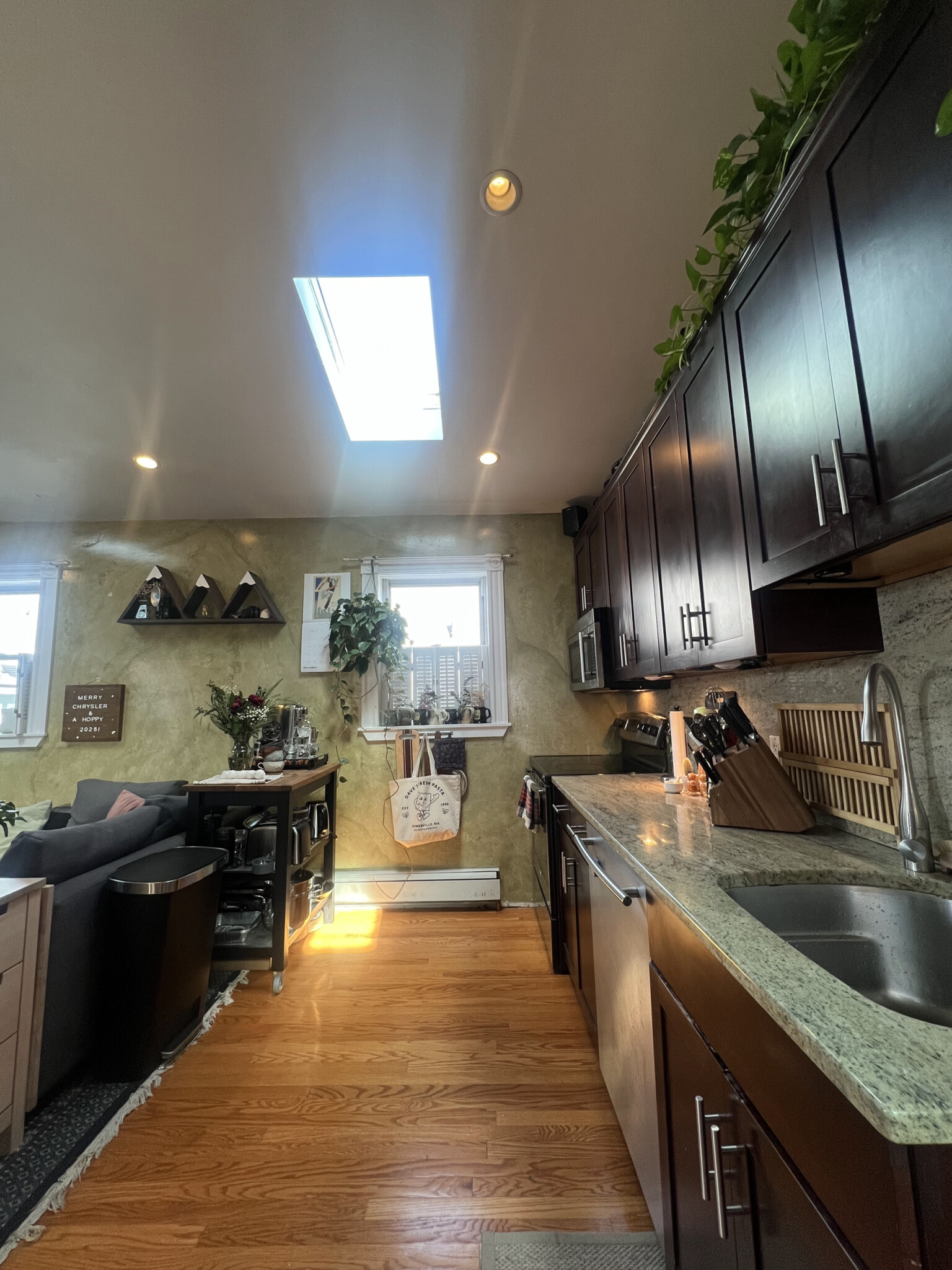 24 Ellington Rd, Powder House Square