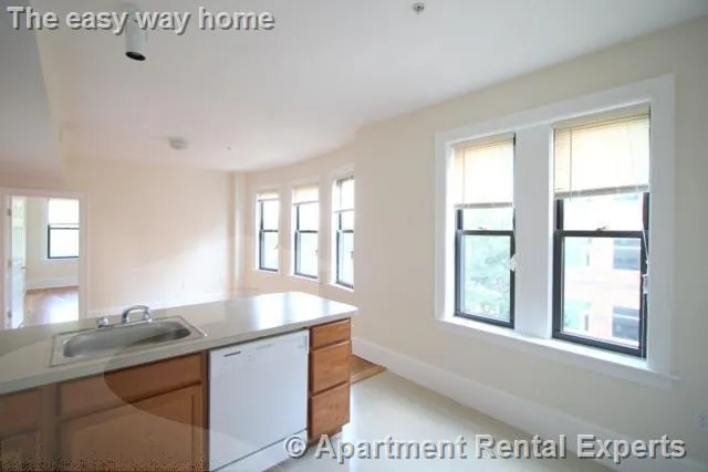 881 Massachusetts Ave, Central Square