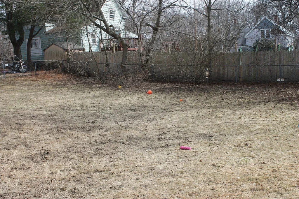 112 Cottage St, Franklin