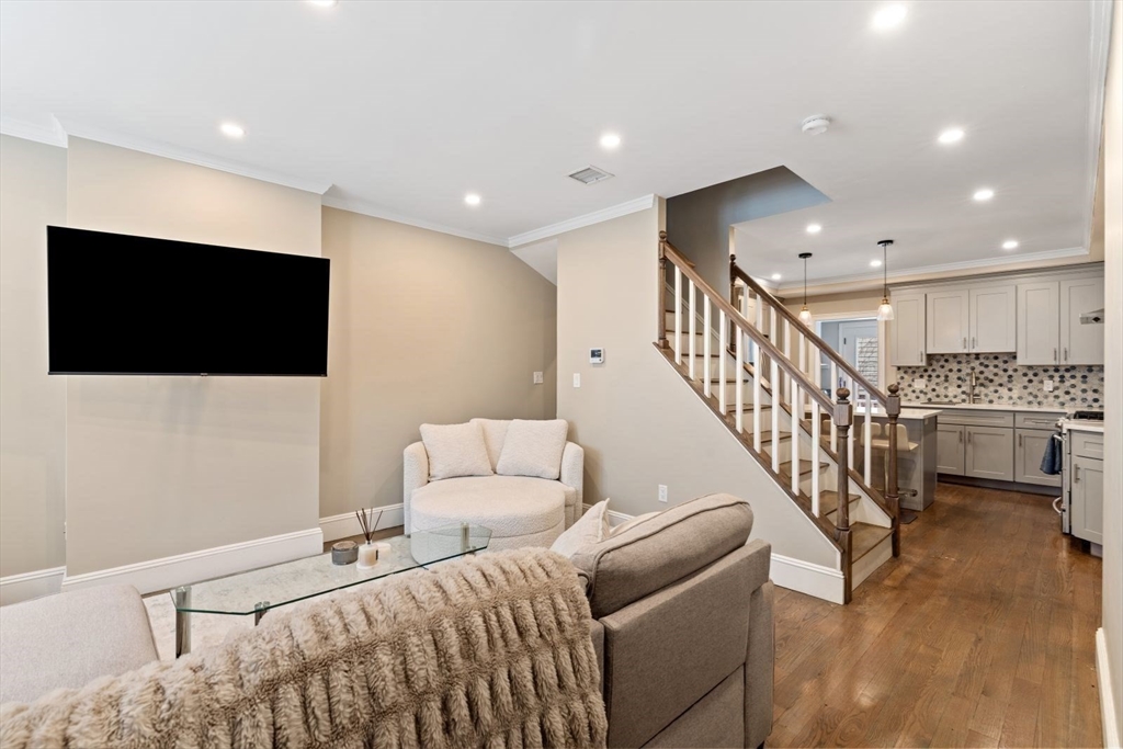 279 Gold St, South Boston