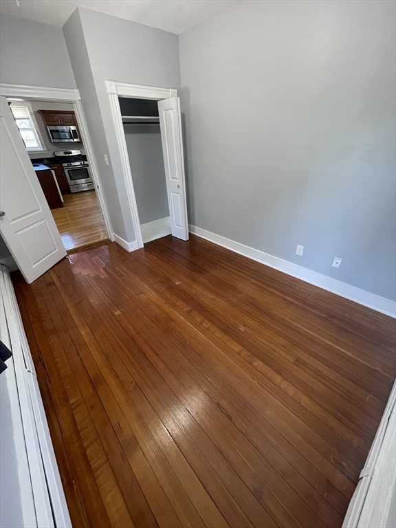 330 Western Ave, Riverside