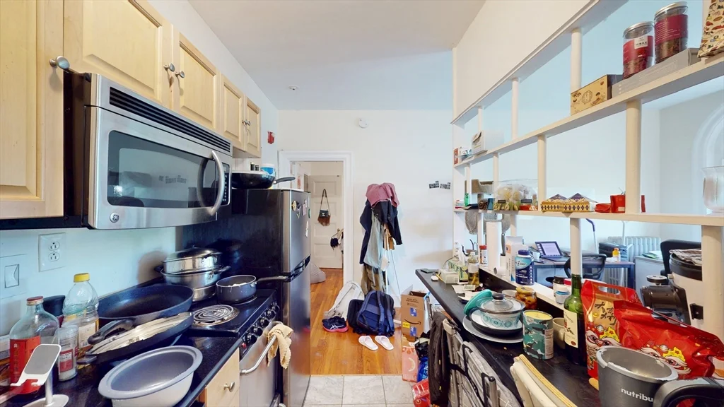 1071 Beacon St, Coolidge Corner