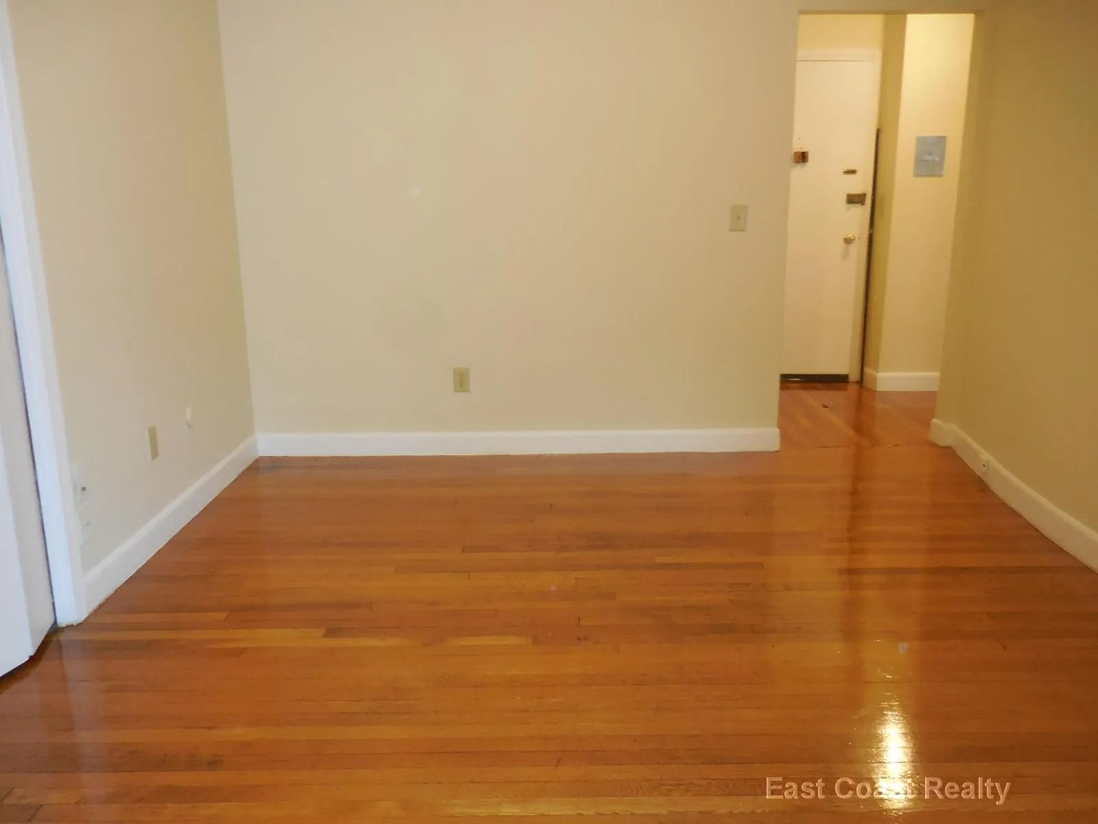 1132 Commonwealth Ave, North Brookline