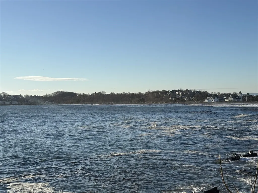 147 Nahant Rd, Nahant