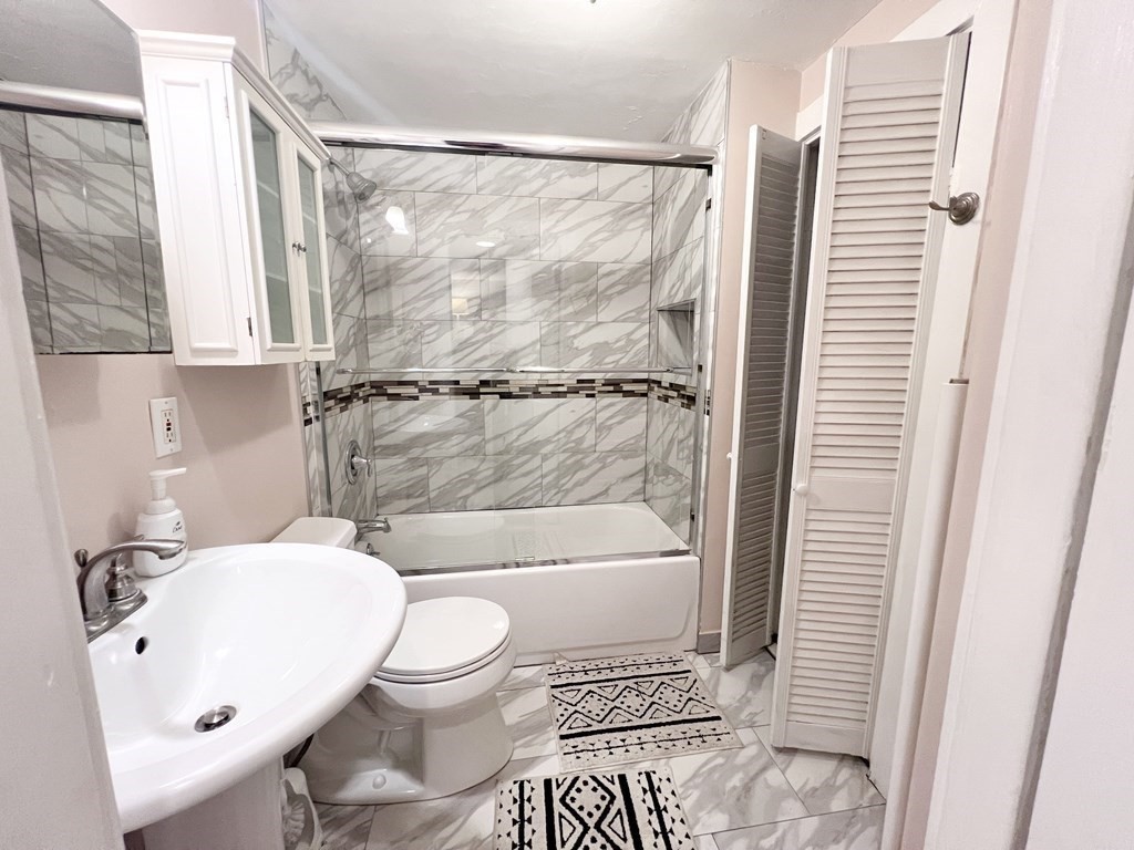 86 Commonwealth Ave, Back Bay