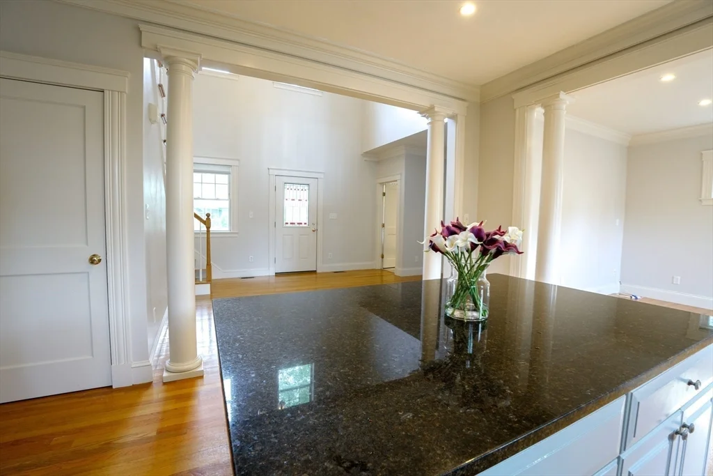 3 A Allen St, Natick