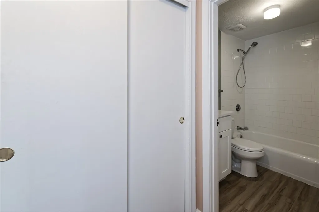 1325 Worcester Rd, Framingham