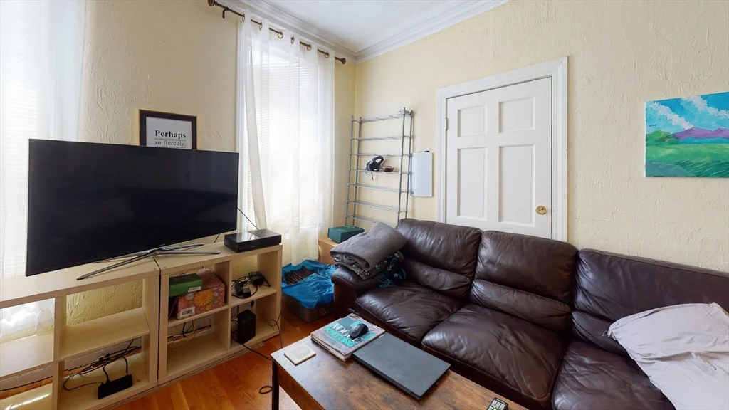 24 Maverick St, East Boston