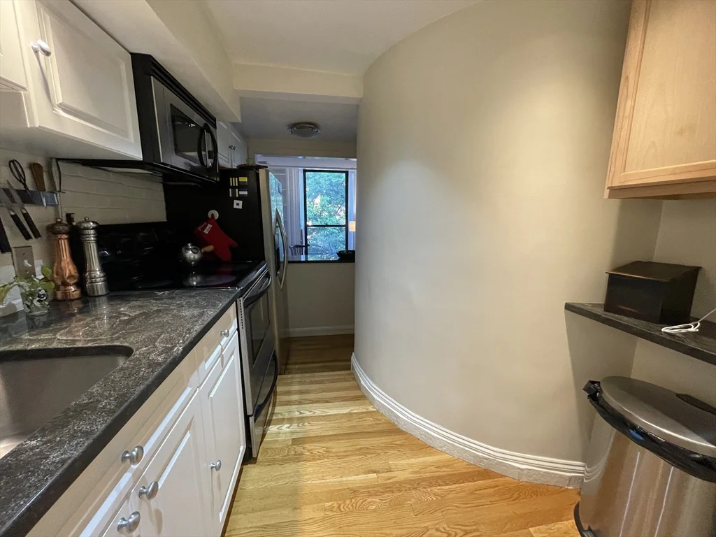 124 Beacon St, Back Bay