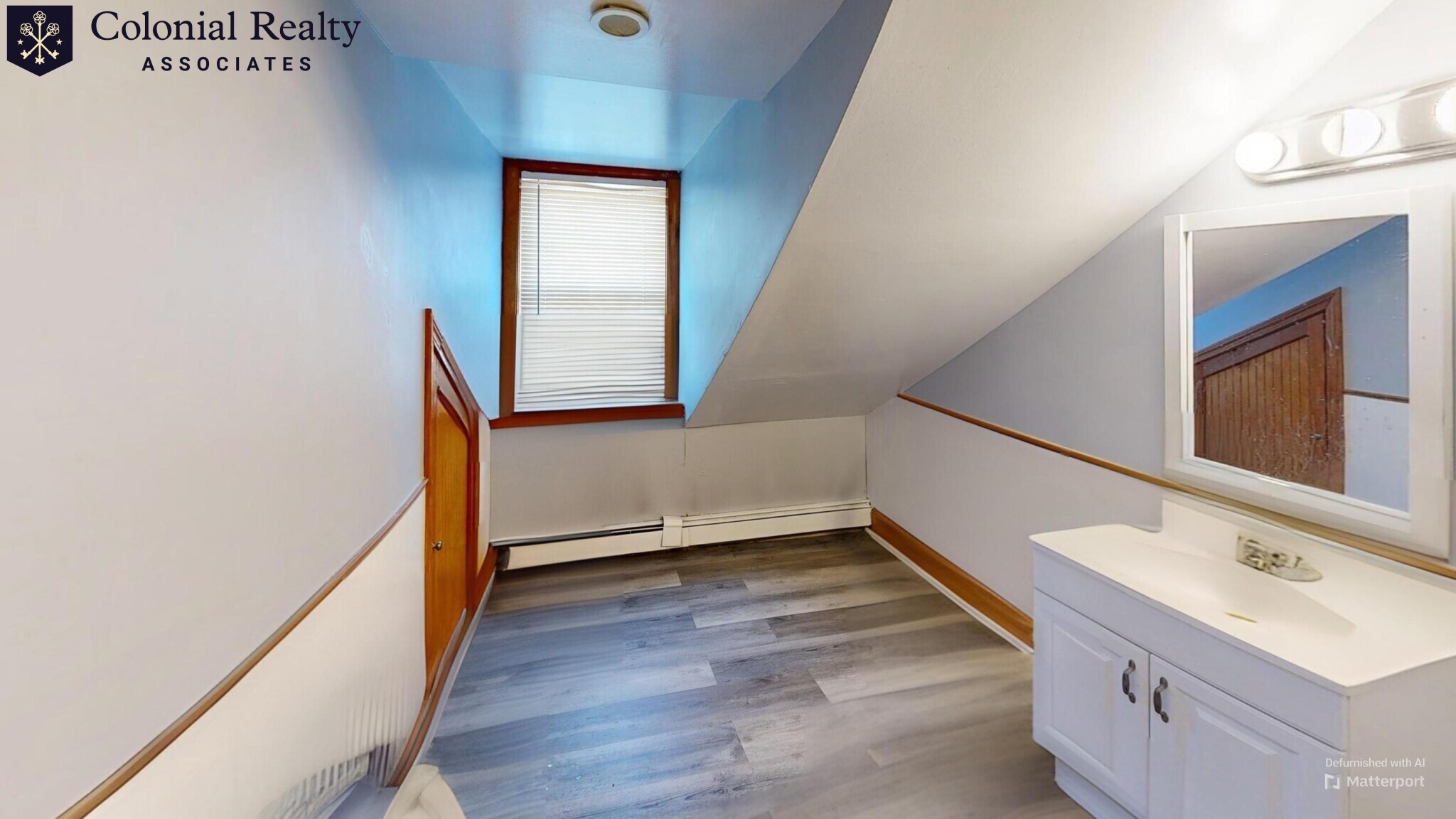 31 Alpine St, Roxbury