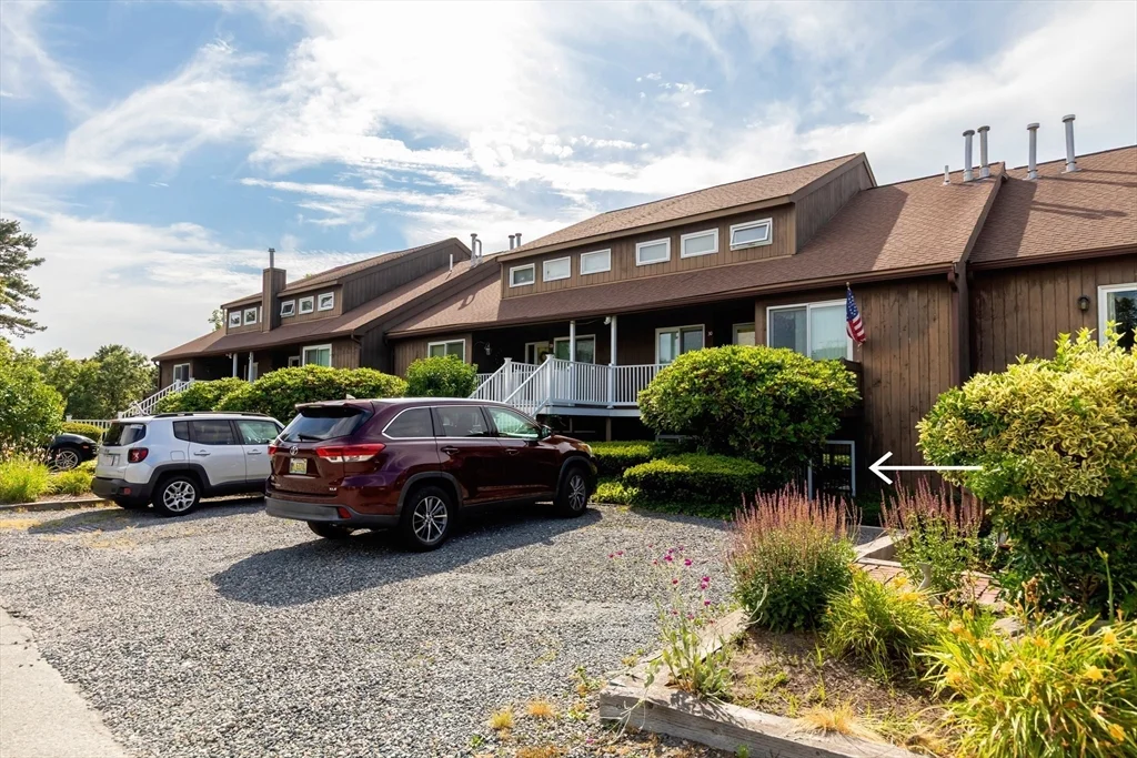 24 Ships View Ter, Buzzards Bay