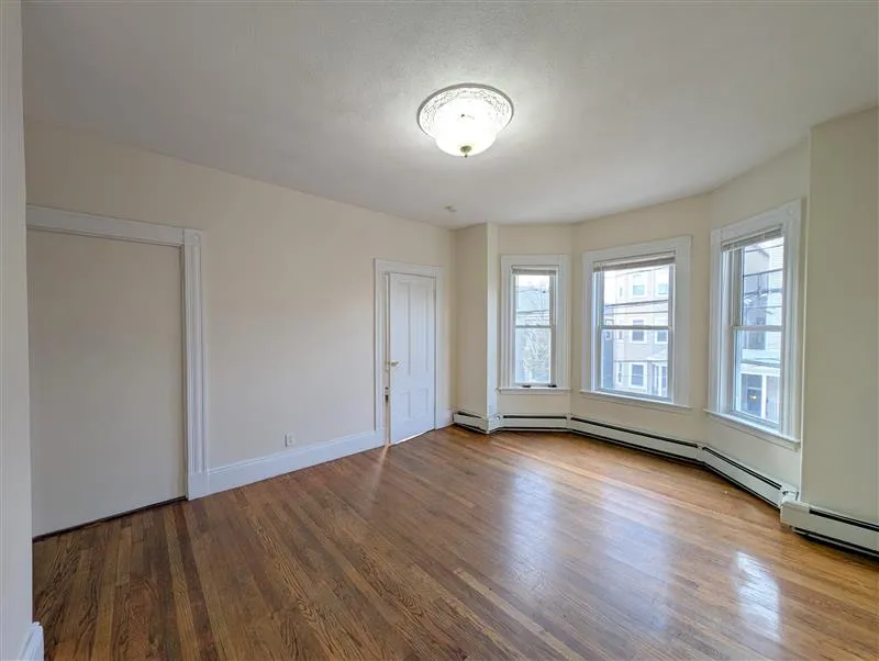 392 Washington St, Ward Two