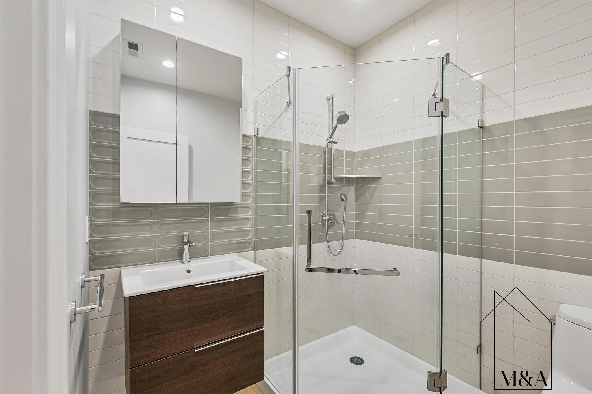 14 Newell Rd, Coolidge Corner