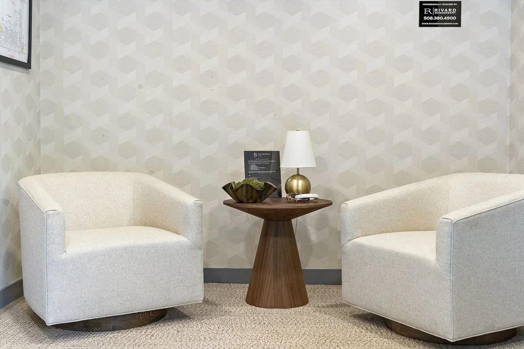 20 Kinmonth Rd, Waban