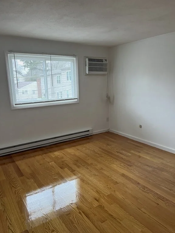 210-214 Middle St, Weymouth