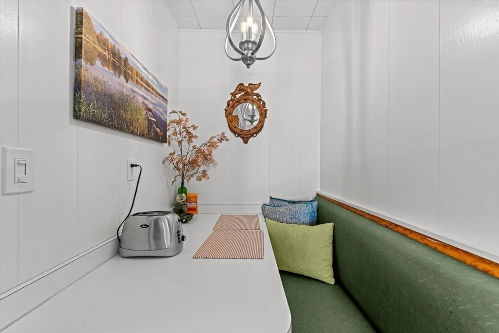 6 Davis Way, Worcester