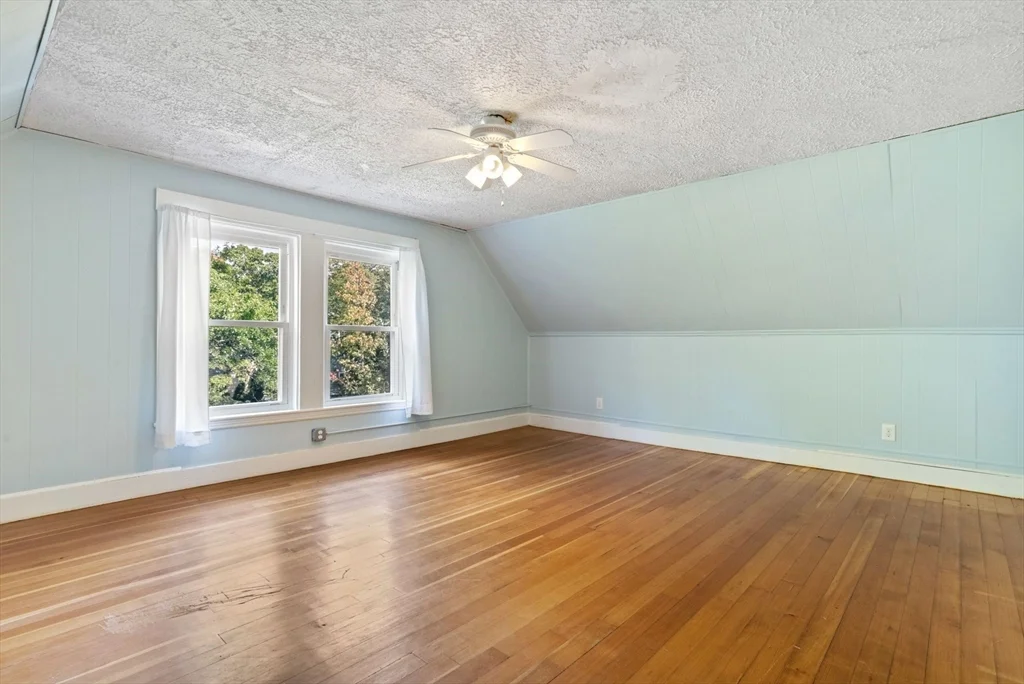 16 Edwin St, Brookline
