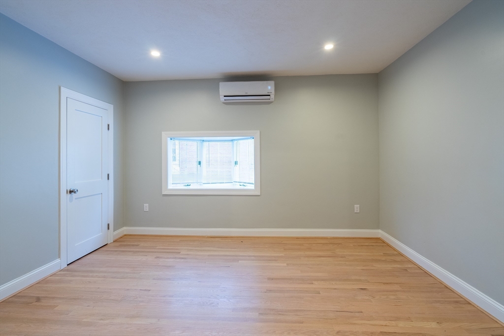 60 6th St, East Cambridge