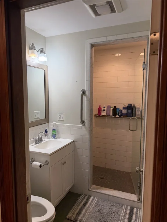 68 Thomas Park, South Boston