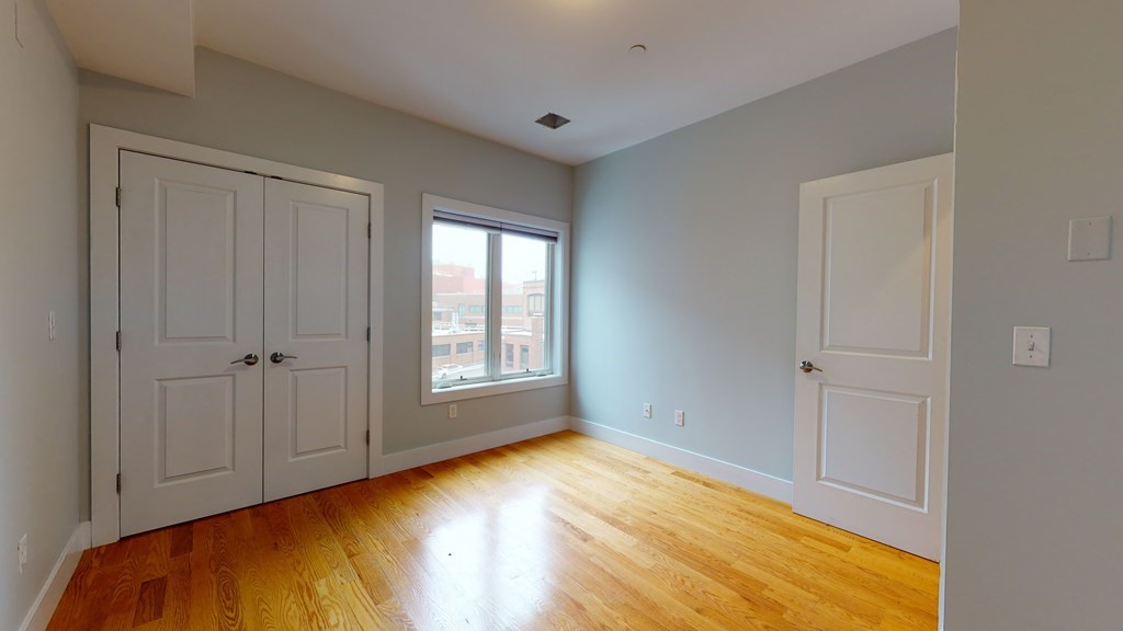 41 West 2nd St, South Boston