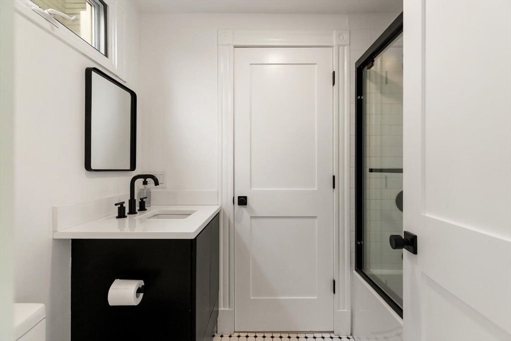 39 Mt Vernon St, Charlestown