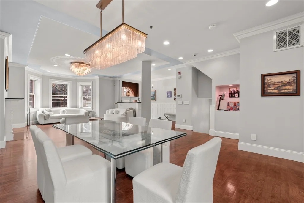 61 Saint Botolph St, Back Bay