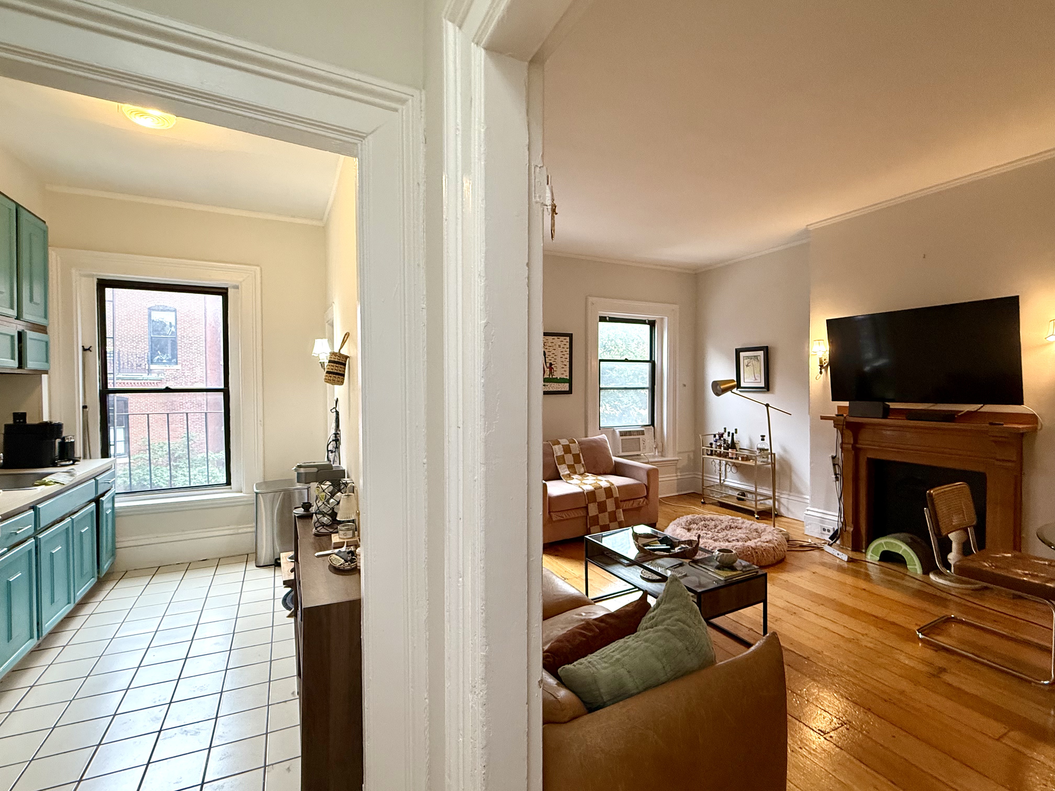 354 Marlborough St, Back Bay