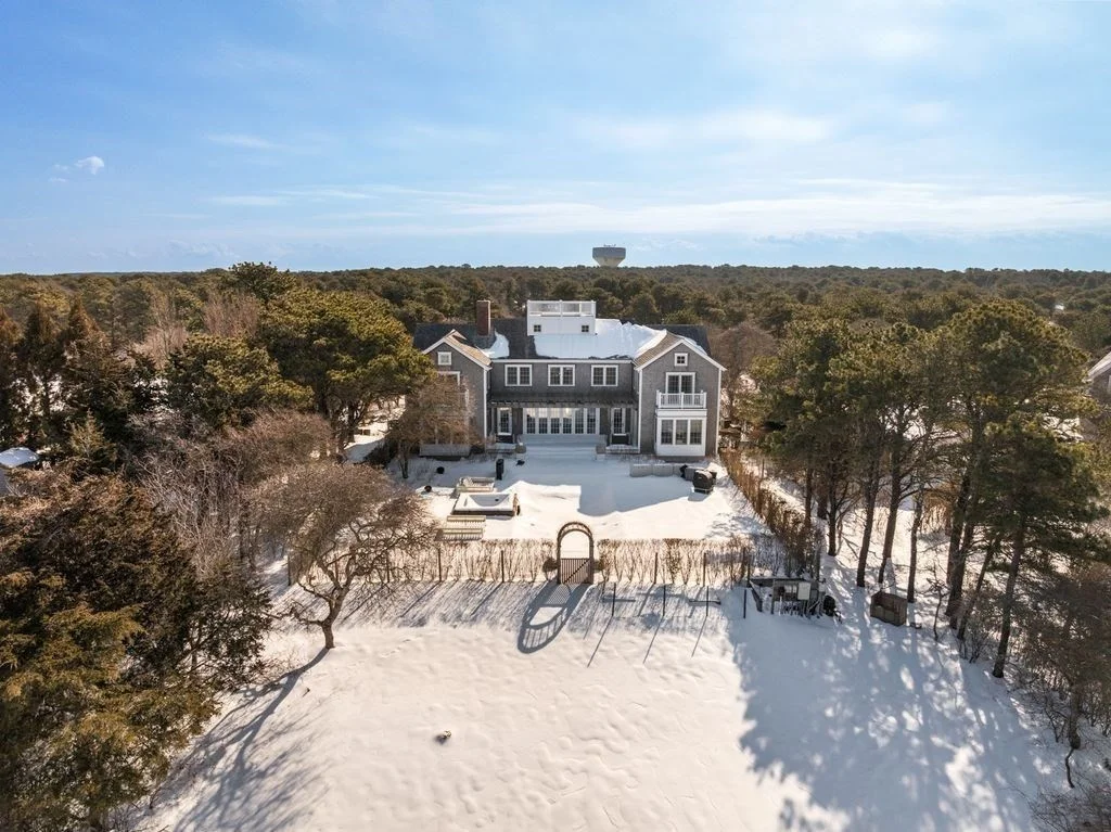 34 Brewster Rd, Monomoy