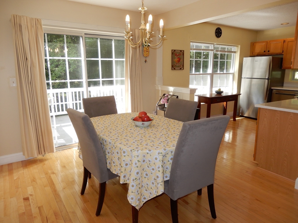 5 Bradshaw Ln, Foxboro