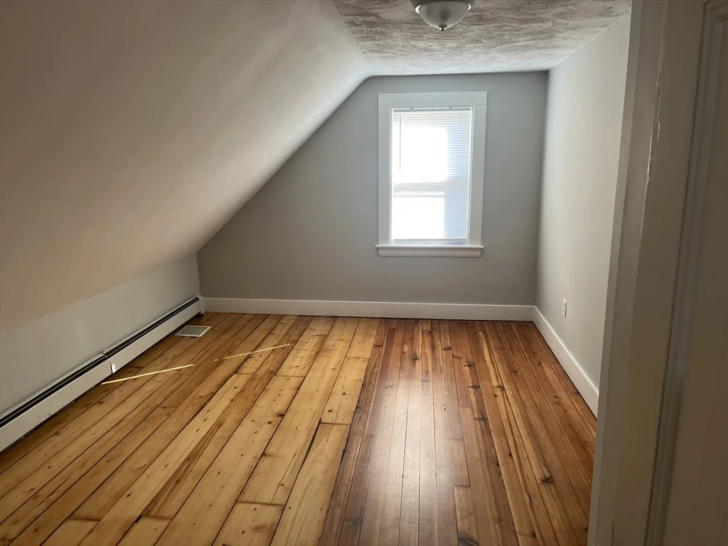 159 E Central, Franklin